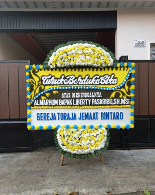 Papan Bunga Duka di Halongonan Timur