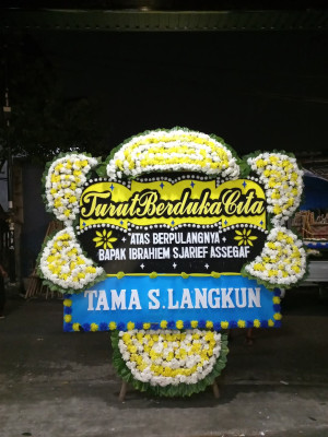 Papan Bunga Duka di Halongonan Timur
